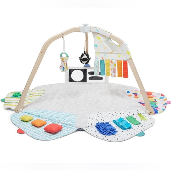Lovevery The Play Gym and Sensory Strands Bundle Stage-Based Gym Age 0+ Months